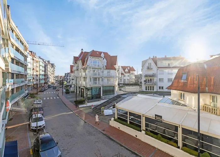 Maison Du Zoute - Coastal Living In *