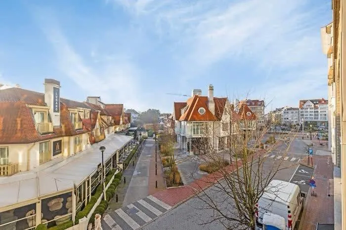 Apartment Maison Du Zoute - Coastal Living In Knokke-Heist